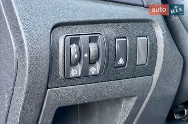 Минивэн Renault Scenic 2015 в 