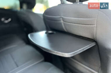 Минивэн Renault Scenic 2015 в 