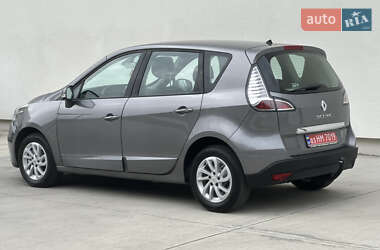 Минивэн Renault Scenic 2012 в 