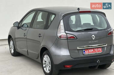 Минивэн Renault Scenic 2012 в 