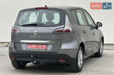 Минивэн Renault Scenic 2012 в 