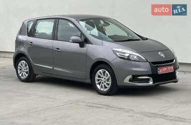 Минивэн Renault Scenic 2012 в 