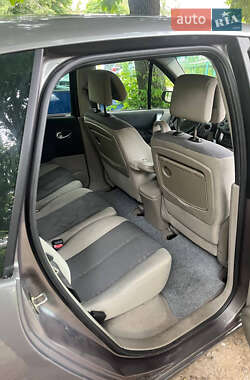 Минивэн Renault Scenic 2003 в 