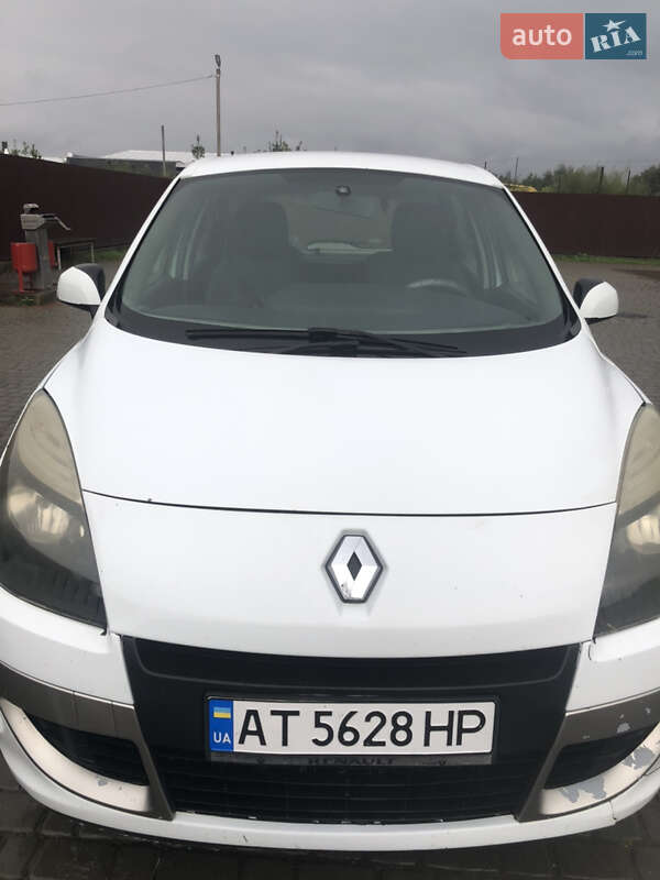 Минивэн Renault Scenic 2011 в Перегинском фото 2 Минивэн Renault Scenic 2011 в Перегинском