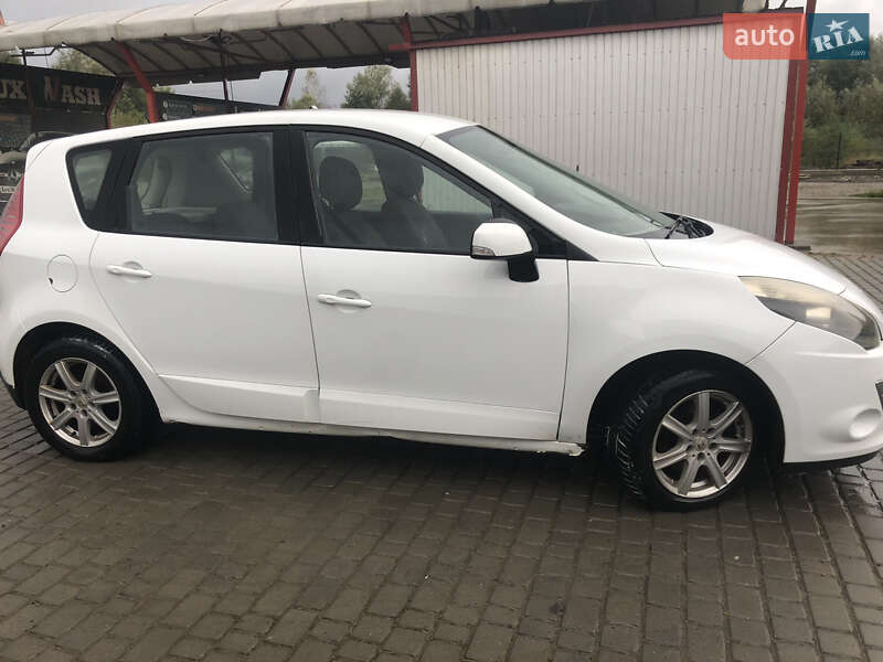 Минивэн Renault Scenic 2011 в Перегинском фото 4 Минивэн Renault Scenic 2011 в Перегинском