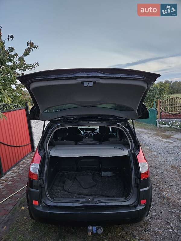 Минивэн Renault Scenic 2009 в Хороле