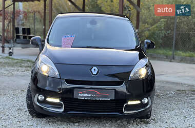 Минивэн Renault Scenic 2012 в 