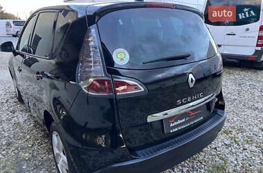 Минивэн Renault Scenic 2012 в 