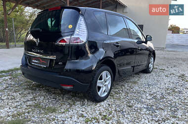 Минивэн Renault Scenic 2012 в 