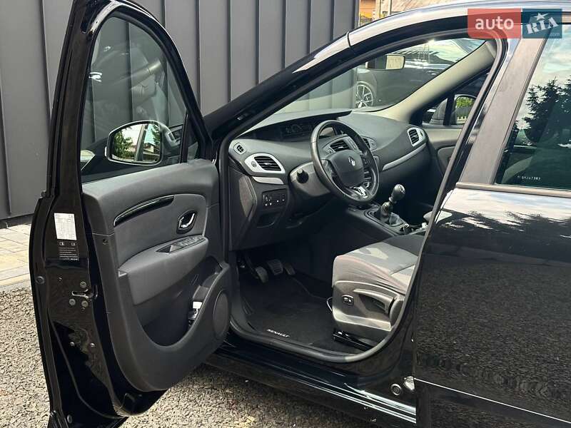 Минивэн Renault Scenic 2013 в Луцке