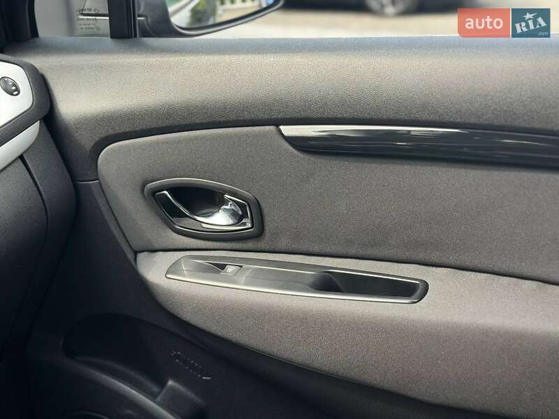 Минивэн Renault Scenic 2013 в Луцке