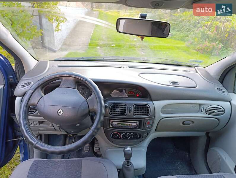 Минивэн Renault Scenic 2001 в Калуше