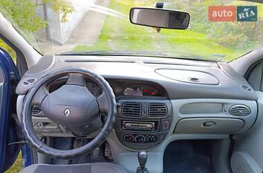Минивэн Renault Scenic 2001 в 