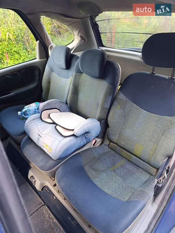 Минивэн Renault Scenic 2001 в Калуше