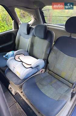 Минивэн Renault Scenic 2001 в 