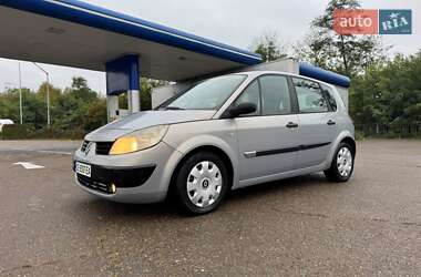 Минивэн Renault Scenic 2004 в 