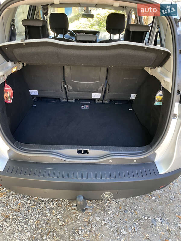 Универсал Renault Scenic 2012 в Днепре