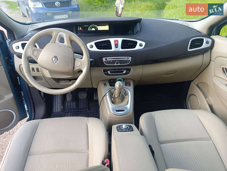 Минивэн Renault Scenic 2010 в Киеве фото 10 Минивэн Renault Scenic 2010 в Киеве