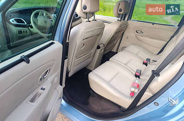 Минивэн Renault Scenic 2010 в 