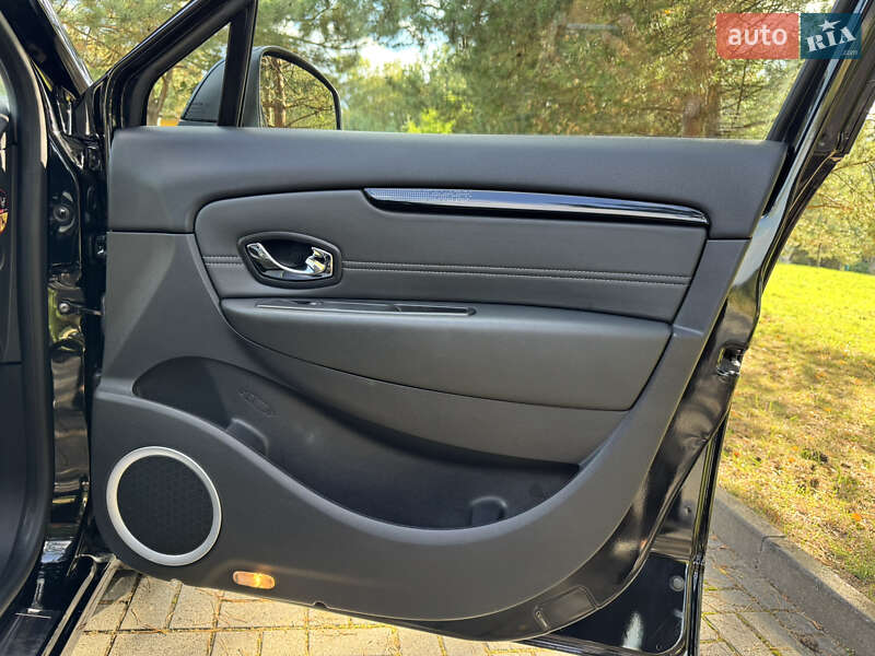 Минивэн Renault Scenic 2013 в Дрогобыче