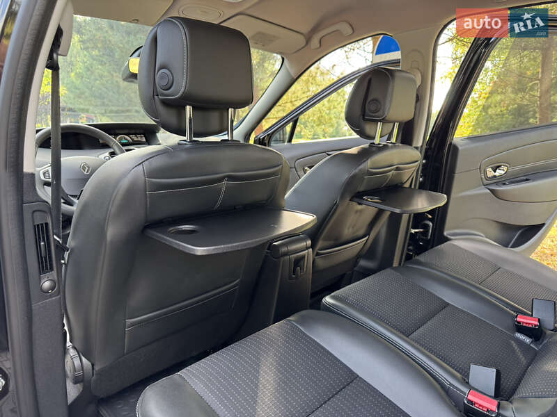 Минивэн Renault Scenic 2013 в Дрогобыче