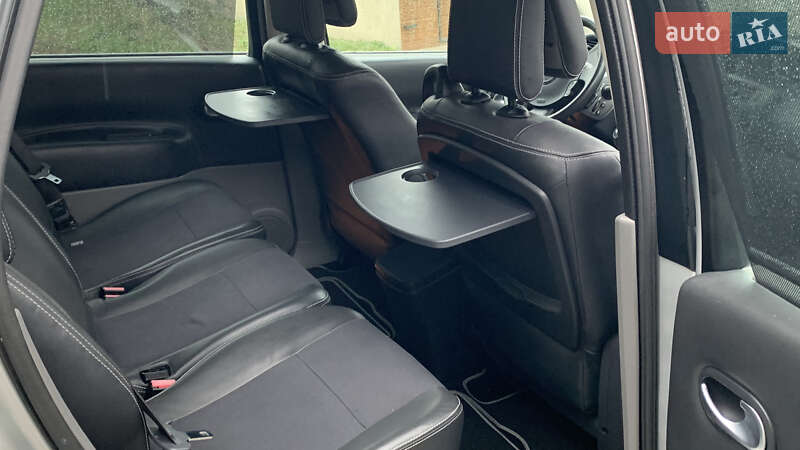 Минивэн Renault Scenic 2006 в Виннице