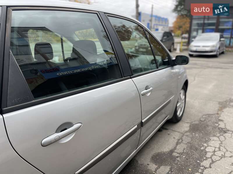 Минивэн Renault Scenic 2006 в Сумах