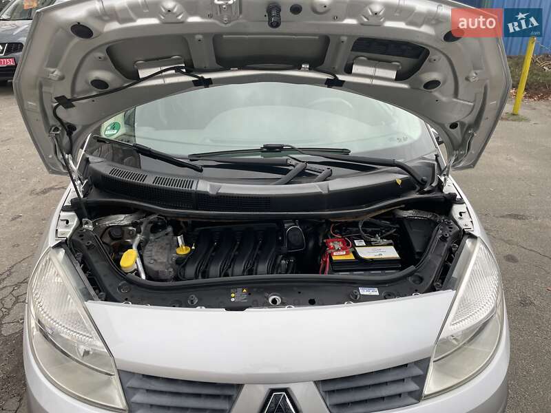 Минивэн Renault Scenic 2006 в Сумах