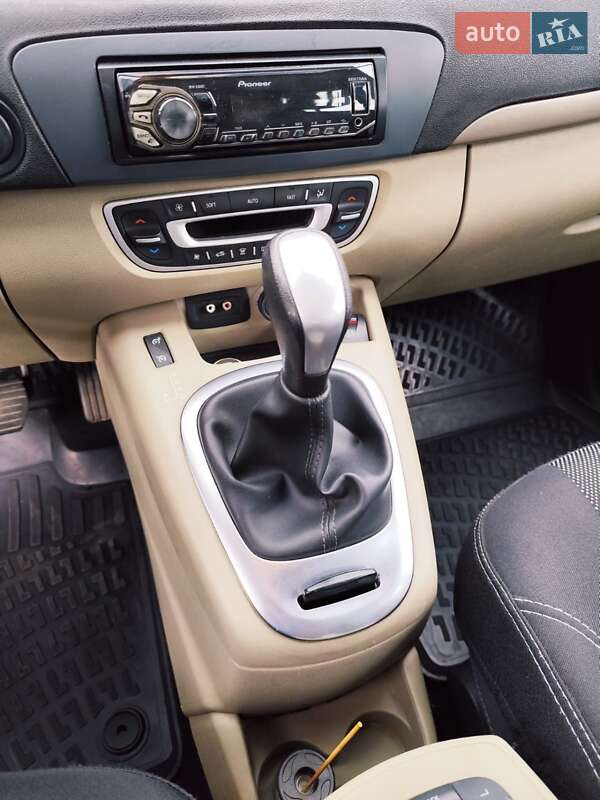 Минивэн Renault Scenic 2010 в Коломые