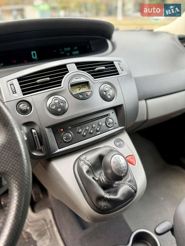 Минивэн Renault Scenic 2007 в Запорожье