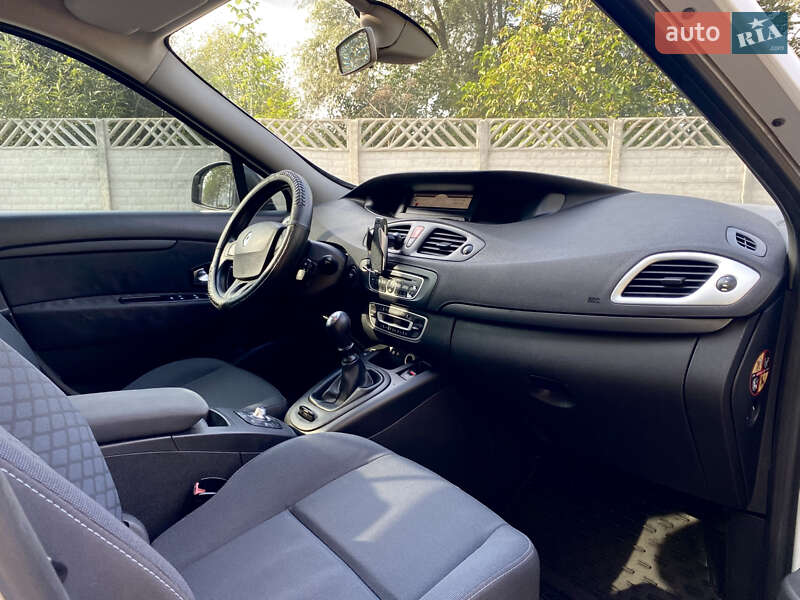 Минивэн Renault Scenic 2010 в Ивано-Франковске