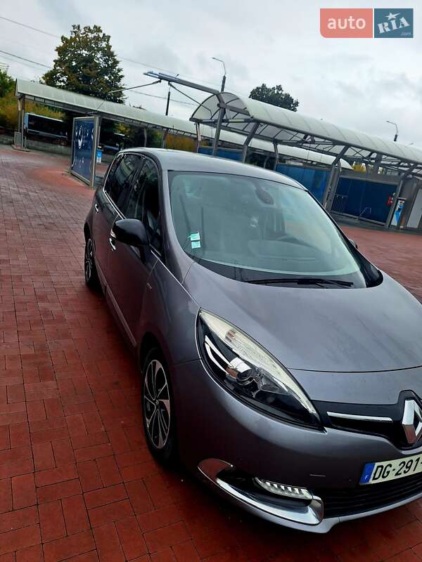 Минивэн Renault Scenic 2014 в Ровно