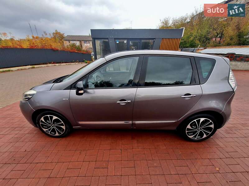 Минивэн Renault Scenic 2014 в Ровно
