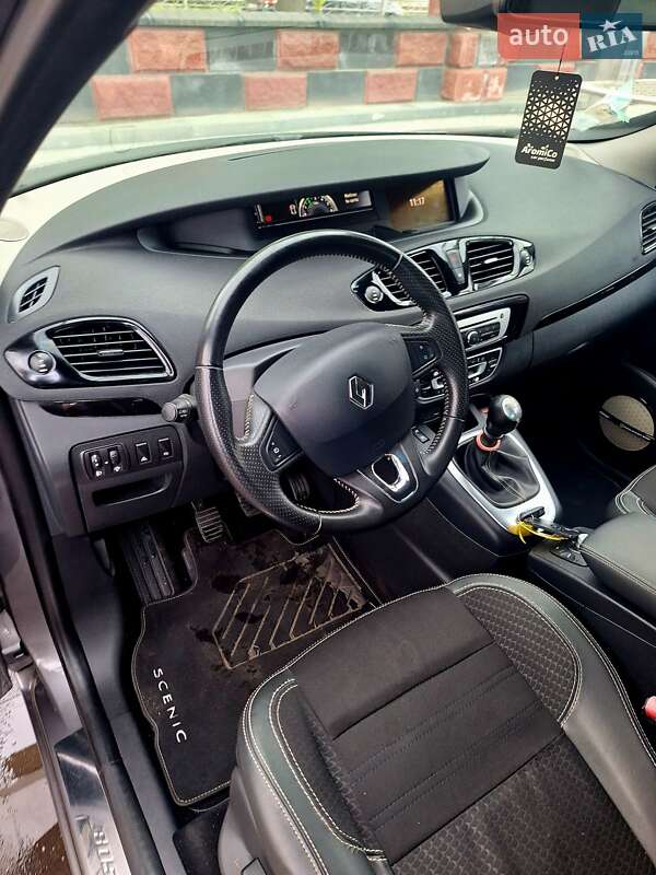 Минивэн Renault Scenic 2014 в Ровно