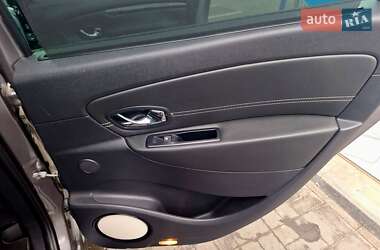 Минивэн Renault Scenic 2014 в 