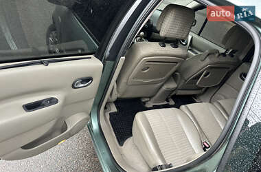 Минивэн Renault Scenic 2006 в 