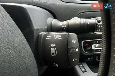 Минивэн Renault Scenic 2010 в 
