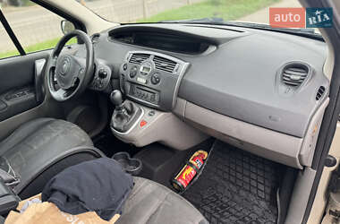 Минивэн Renault Scenic 2006 в 
