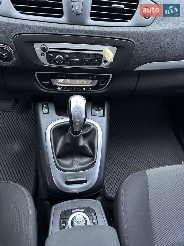 Минивэн Renault Scenic 2014 в Хмельницком
