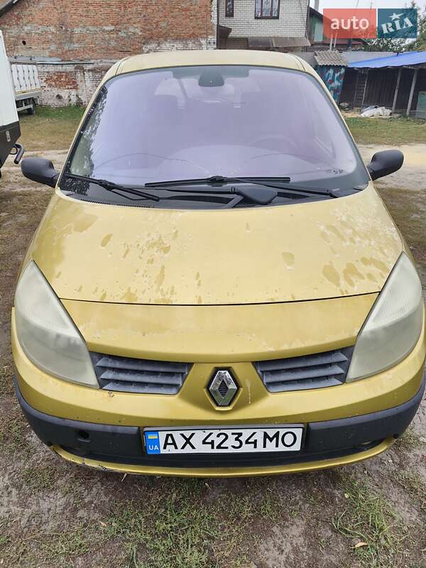 Минивэн Renault Scenic 2005 в 