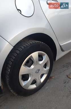 Минивэн Renault Scenic 2011 в 