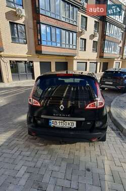 Минивэн Renault Scenic 2011 в 