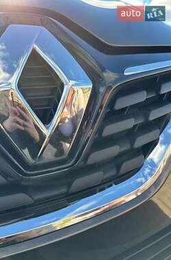 Мінівен Renault Scenic 2017 в  фото 13 Мінівен Renault Scenic 2017 в