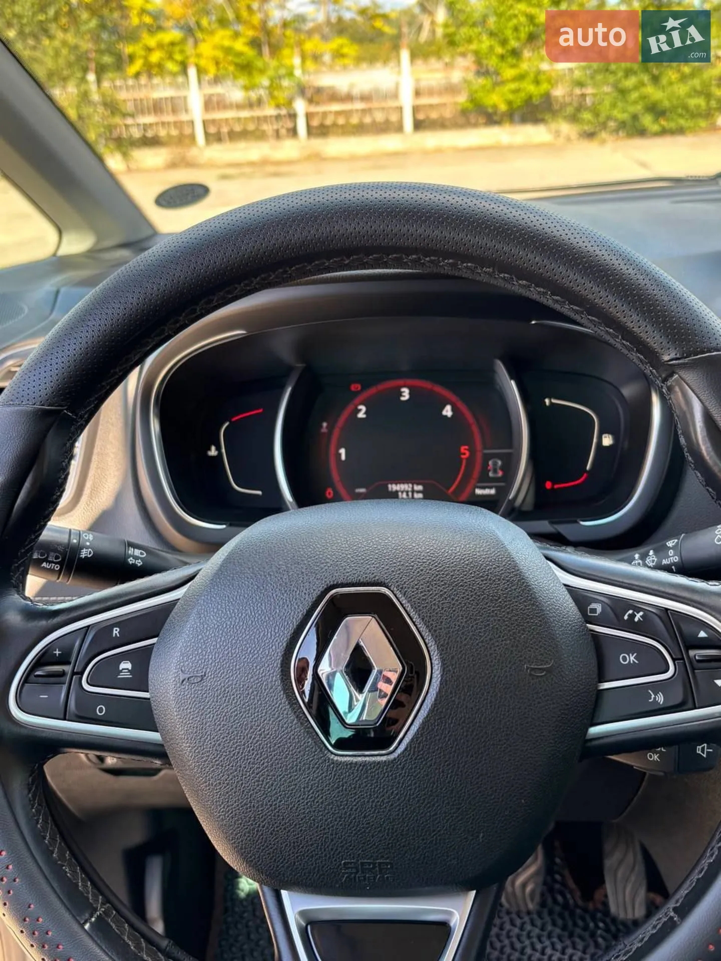 2017 Renault Scenic - мініатюра 19