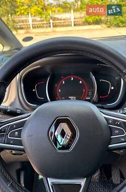 Мінівен Renault Scenic 2017 в  фото 19 Мінівен Renault Scenic 2017 в