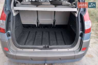 Минивэн Renault Scenic 2006 в 