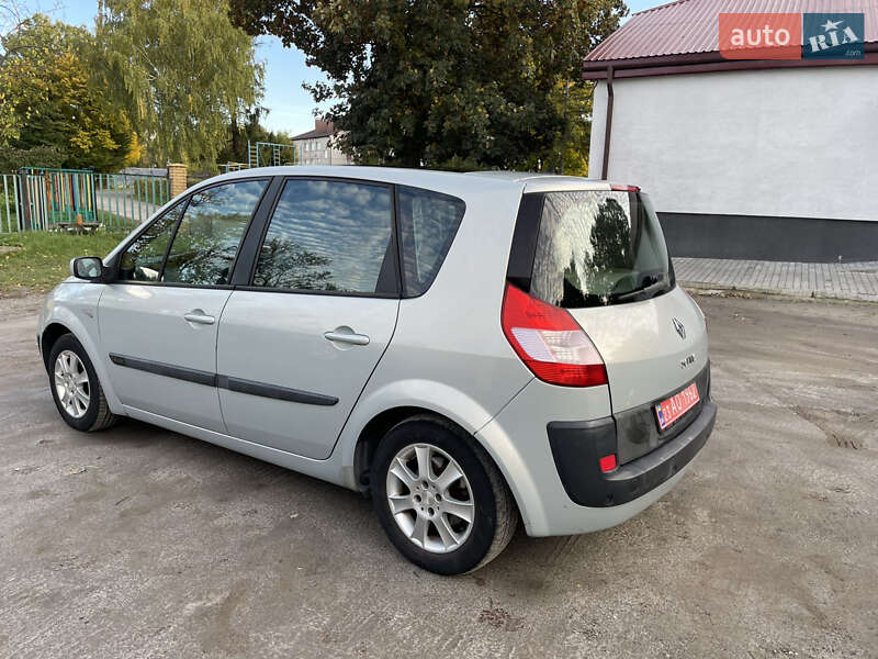Минивэн Renault Scenic 2004 в Красилове