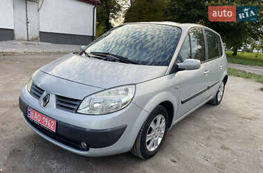 Минивэн Renault Scenic 2004 в 