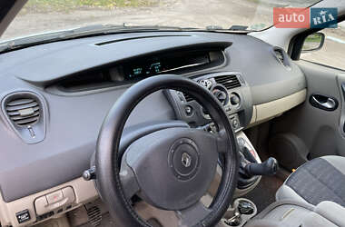 Минивэн Renault Scenic 2004 в 