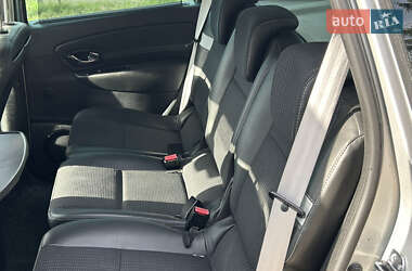 Минивэн Renault Scenic 2011 в 